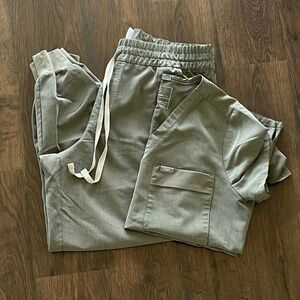 Figs Scrub set top & bottoms